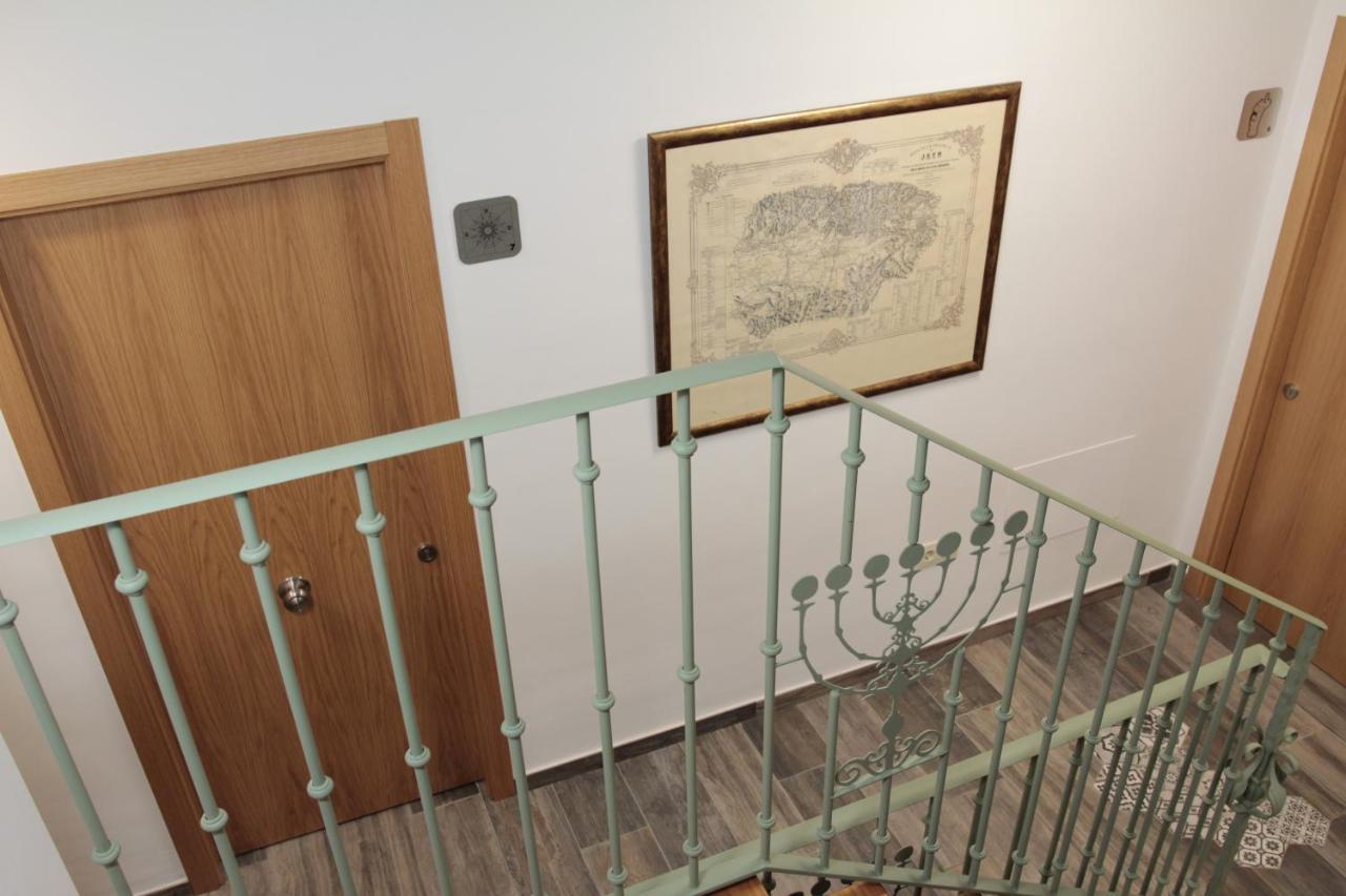 Hospedium Dlj Hostal Tematico Desde La Juderia Arjona Eksteriør billede
