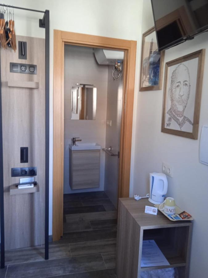 Hospedium Dlj Hostal Tematico Desde La Juderia Arjona Eksteriør billede