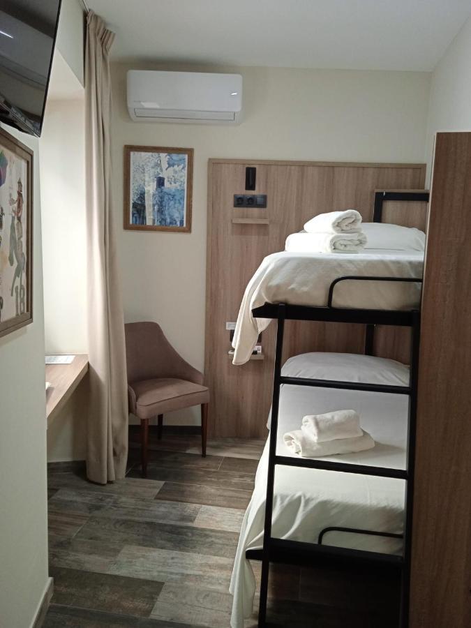 Hospedium Dlj Hostal Tematico Desde La Juderia Arjona Eksteriør billede