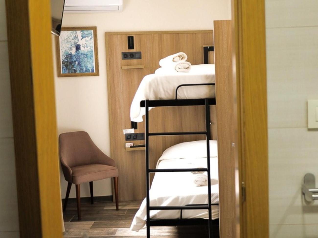 Hospedium Dlj Hostal Tematico Desde La Juderia Arjona Eksteriør billede