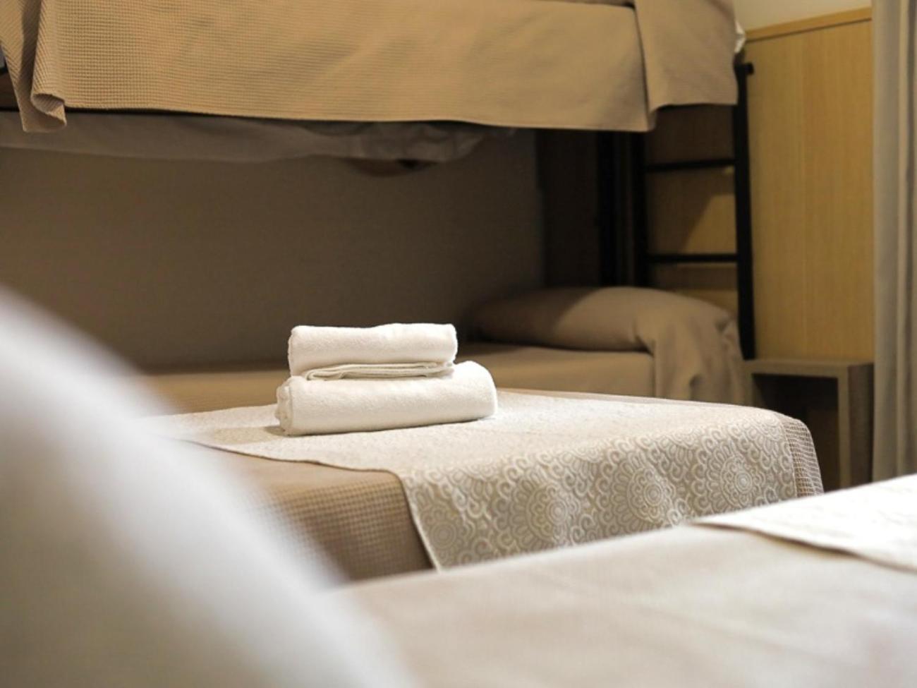 Hospedium Dlj Hostal Tematico Desde La Juderia Arjona Eksteriør billede