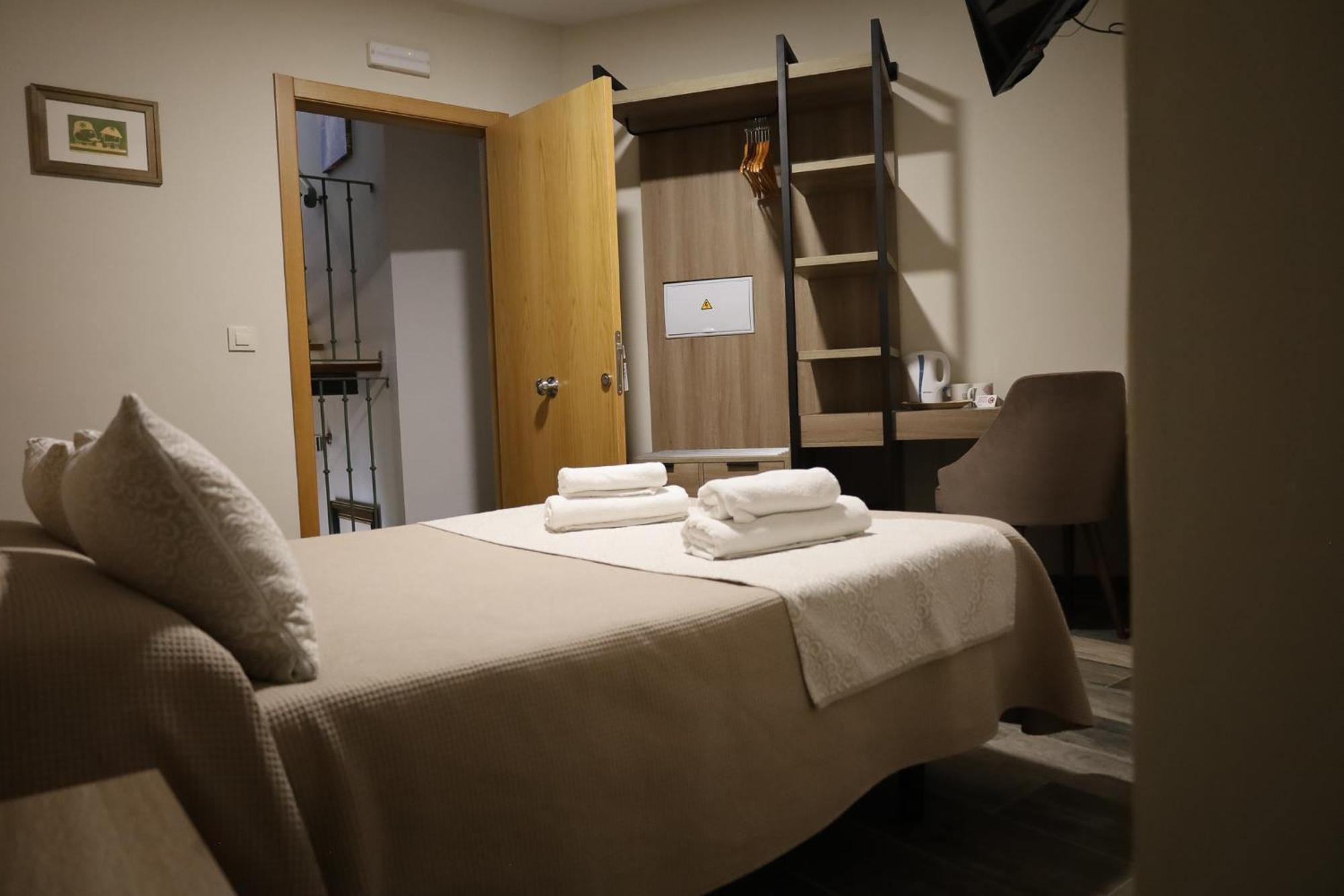 Hospedium Dlj Hostal Tematico Desde La Juderia Arjona Eksteriør billede